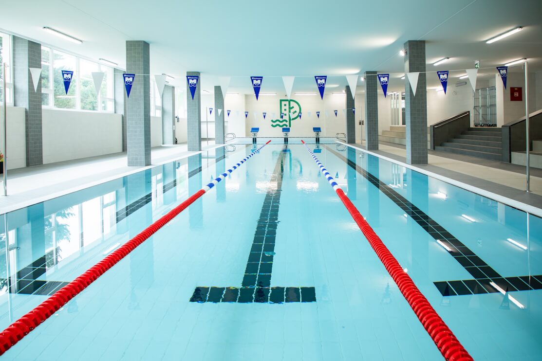 Bazén ZŠ Holíčska